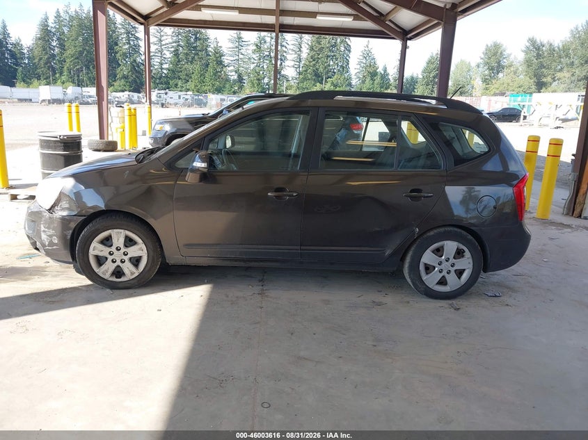 2010 KIA RONDO auction photo 6