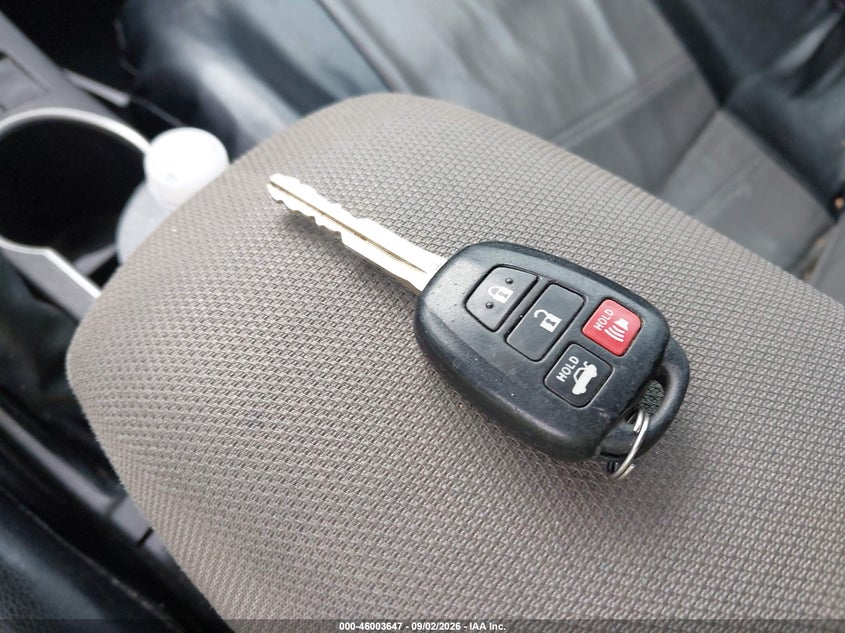 2016 TOYOTA COROLLA SEDAN 1.8L I-4 DOHC, VVT, REGULAR , 132HP