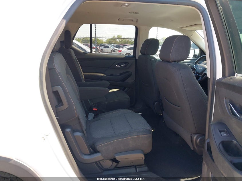2018 CHEVROLET TRAVERSE auction photo 8