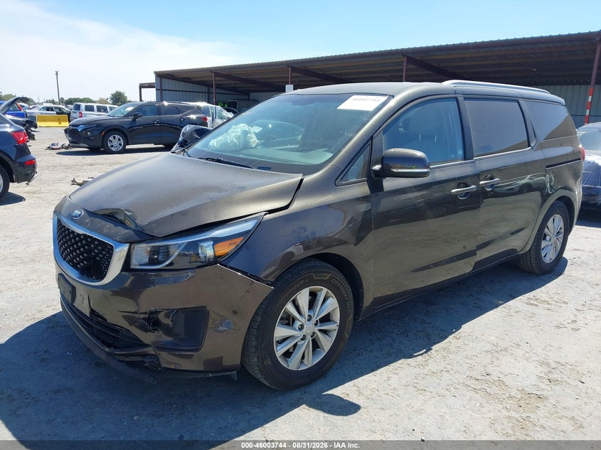 2016 KIA SEDONA auction photo 2