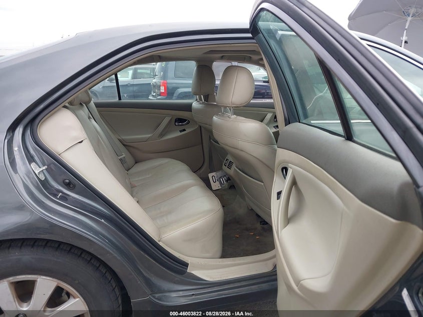 2009 TOYOTA CAMRY HYBRID auction photo 8