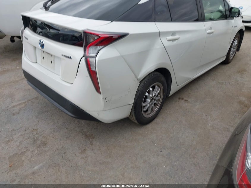 2017 TOYOTA PRIUS auction photo 4