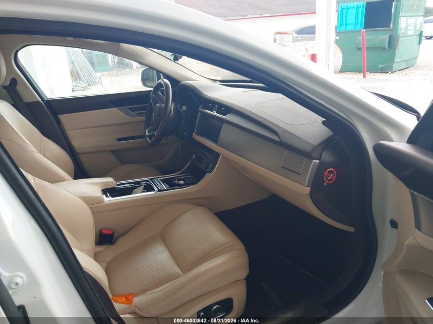 JAGUAR XF - zdjęcie 5
