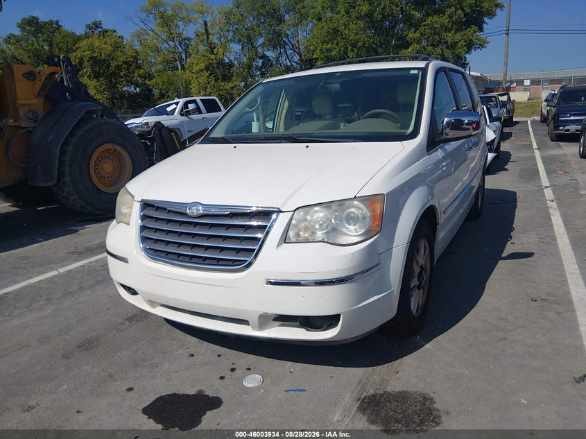 2008 CHRYSLER TOWN & COUNTRY auction photo 6