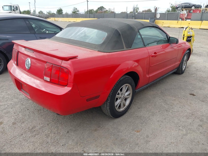 2007 FORD MUSTANG auction photo 4