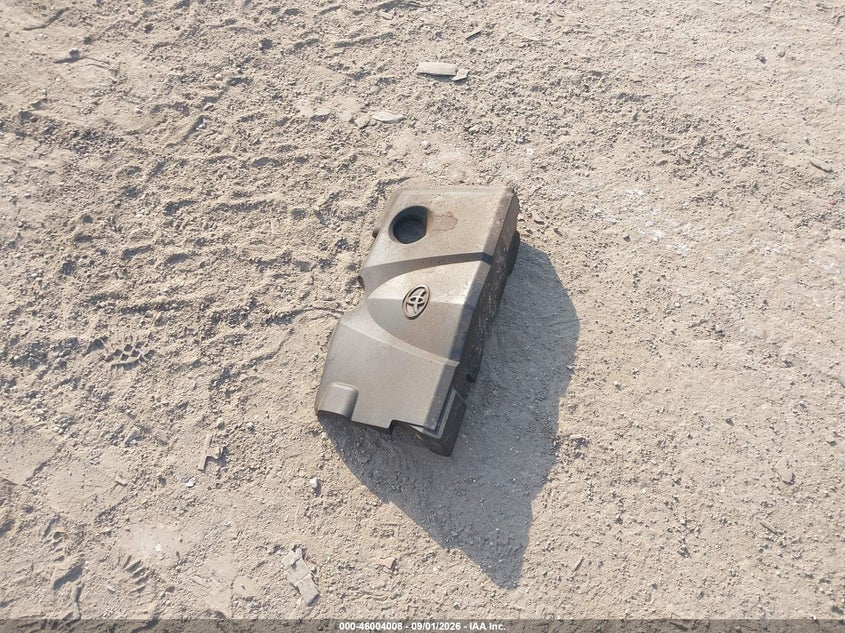 TOYOTA CAMRY - zdjęcie 12
