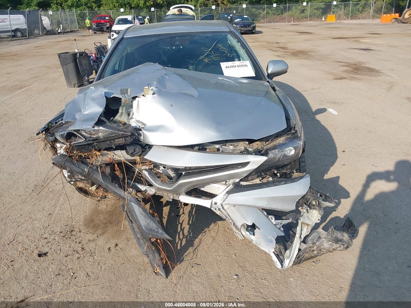 TOYOTA CAMRY - zdjęcie 6