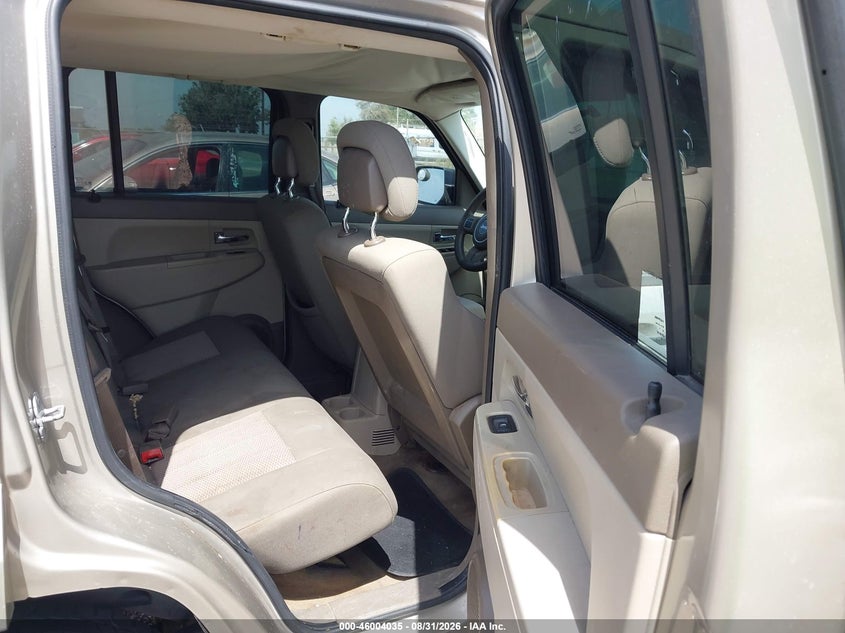 2011 JEEP LIBERTY auction photo 8