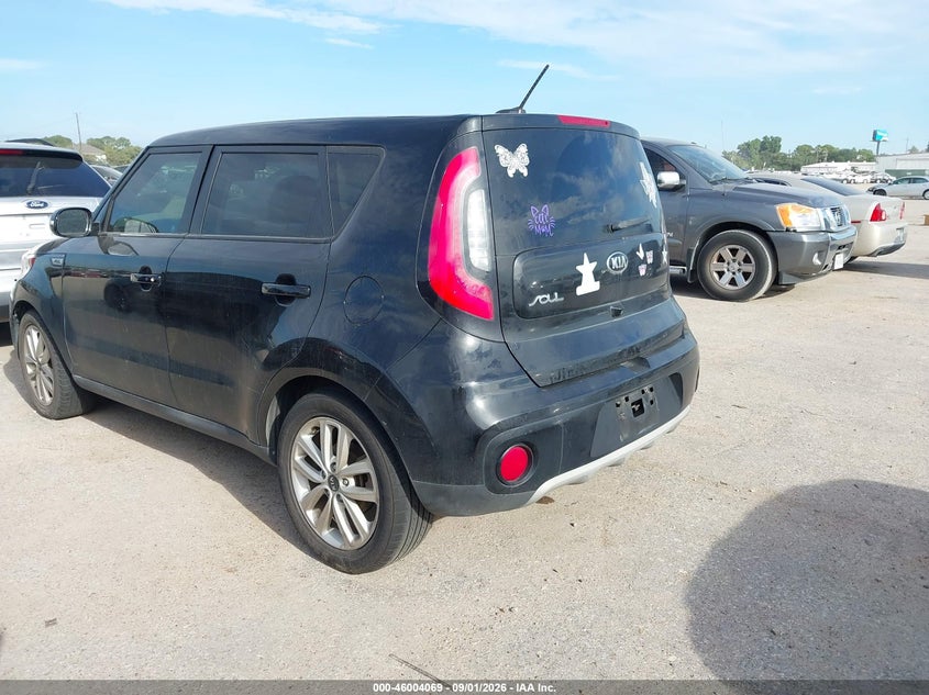 2019 KIA SOUL auction photo 3