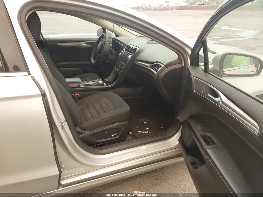 2019 FORD FUSION HYBRID auction photo 5