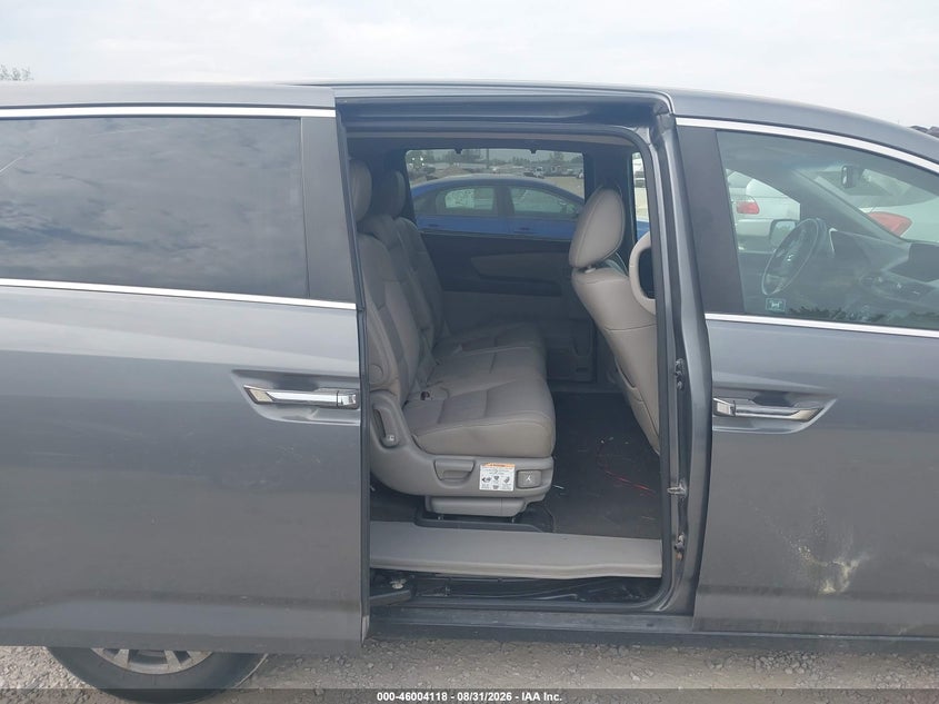 2011 HONDA ODYSSEY auction photo 8