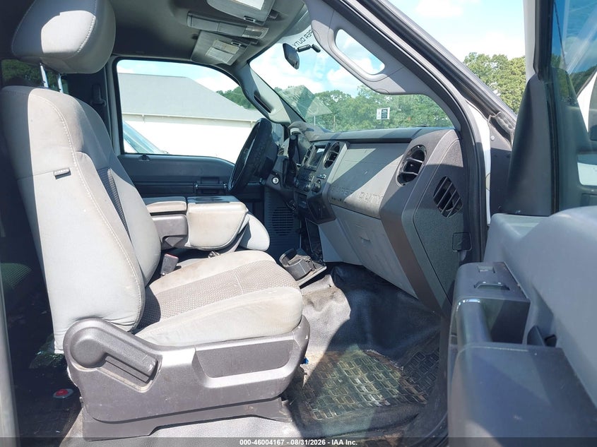 2011 FORD F-250 auction photo 5