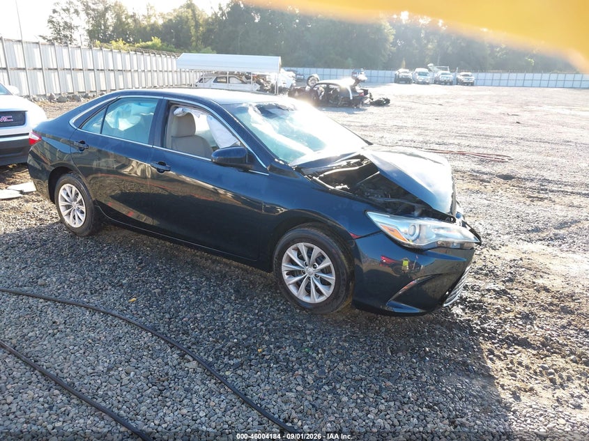 TOYOTA CAMRY - zdjęcie 1