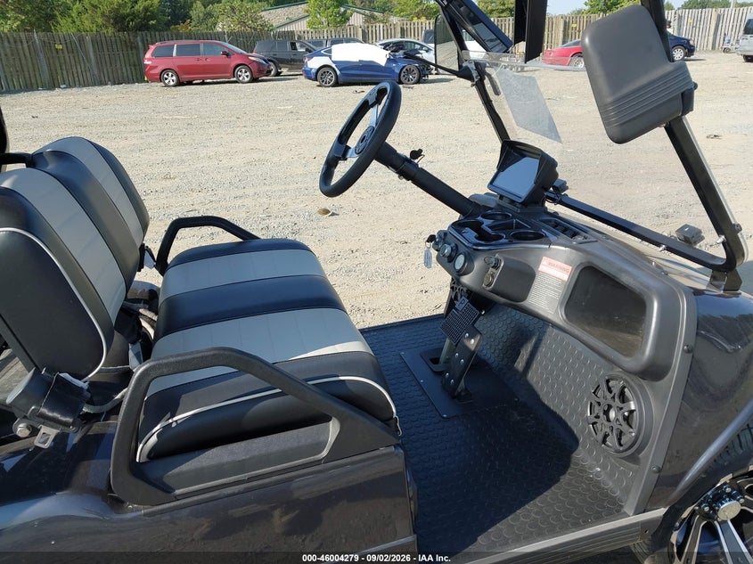2025 EVOLUTION GOLF CART auction photo 5