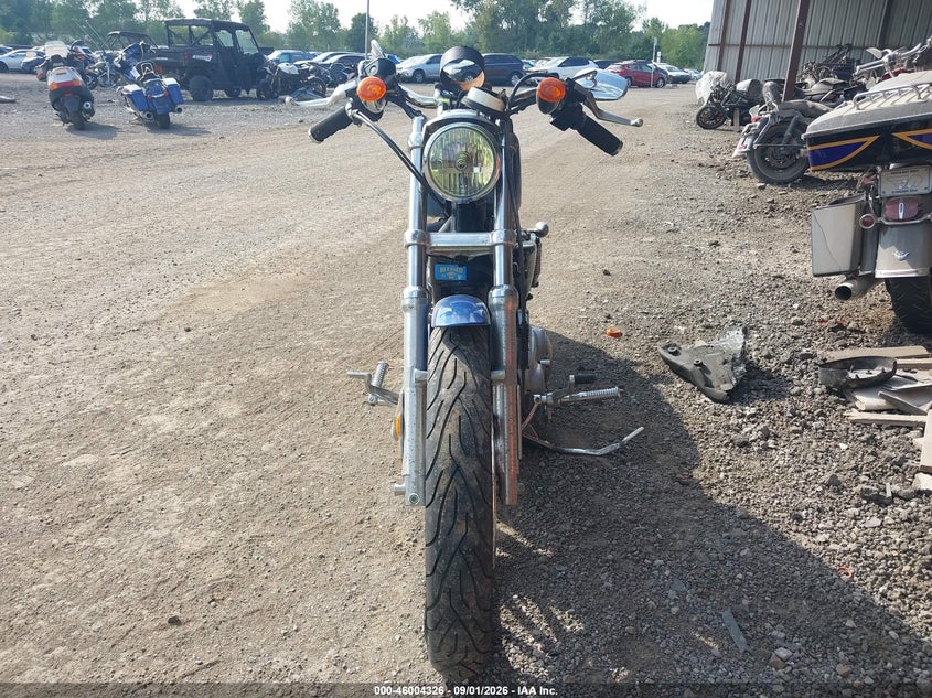HARLEY-DAVIDSON XL883 2006