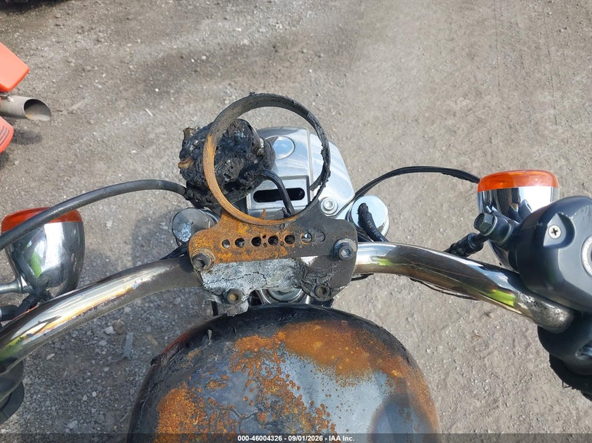 HARLEY-DAVIDSON XL883 2006