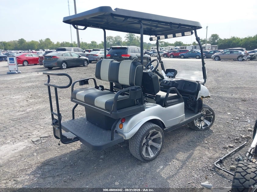 2021 HDK GOLF CART auction photo 4