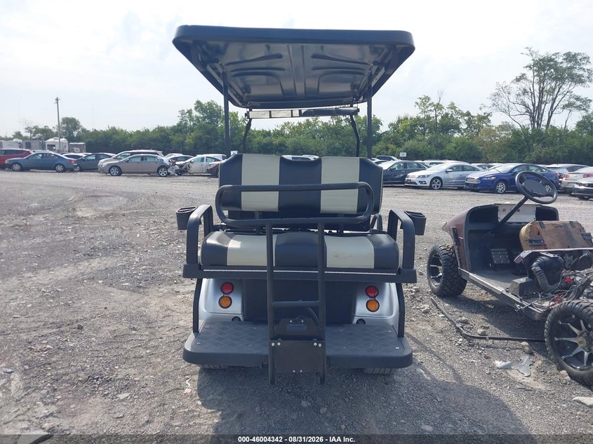 2021 HDK GOLF CART auction photo 6