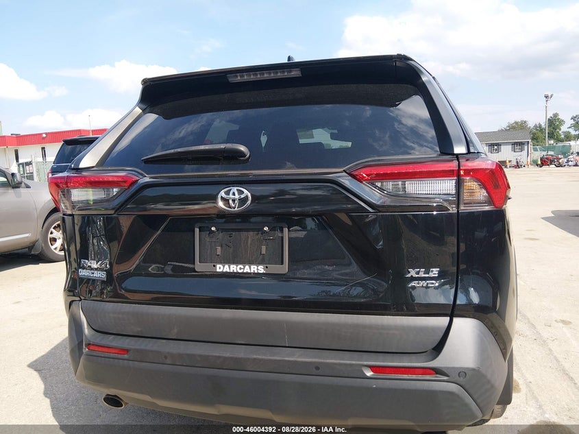TOYOTA RAV4 - zdjęcie 16