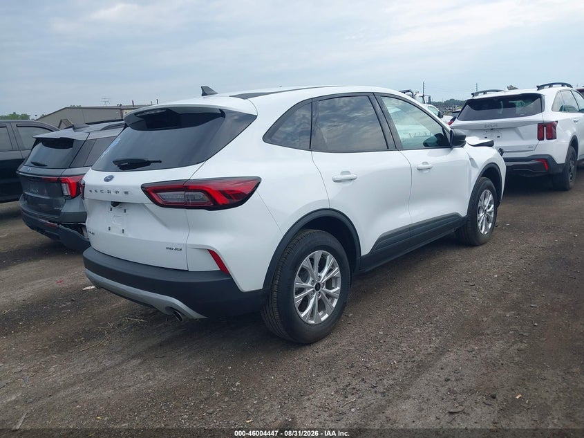 2025 FORD ESCAPE ACTIVE · Photo 4