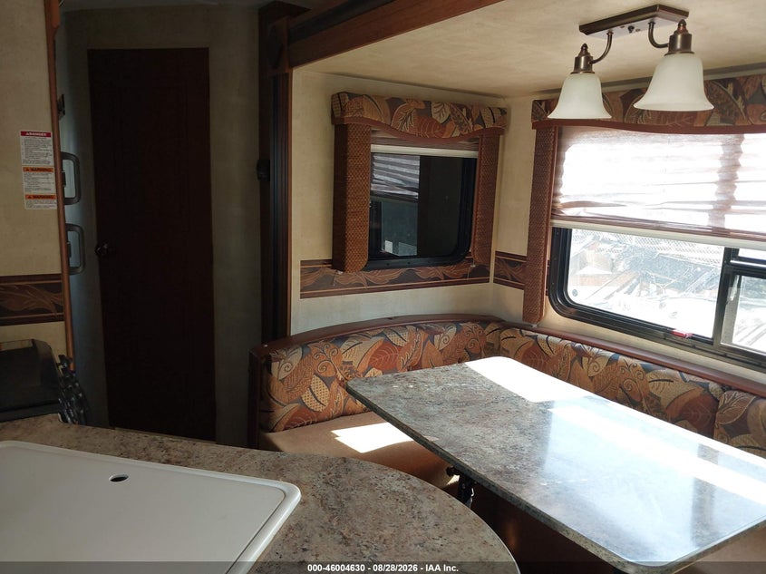 2013 KEYSTONE SPRINGDALE 282BH auction photo 8