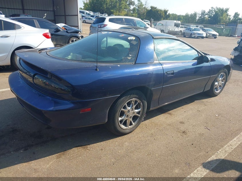2002 CHEVROLET CAMARO auction photo 4