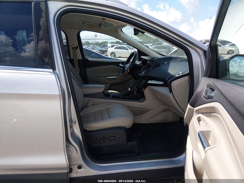 2017 FORD ESCAPE auction photo 5