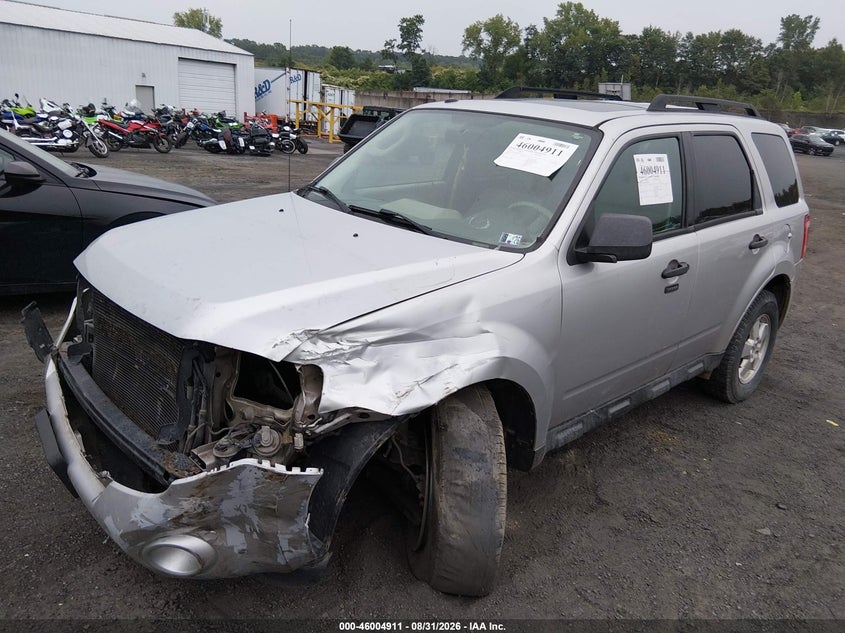 Vin: 1fmcu9dg5akc64331, lot: 46504287, ford escape xlt 20102