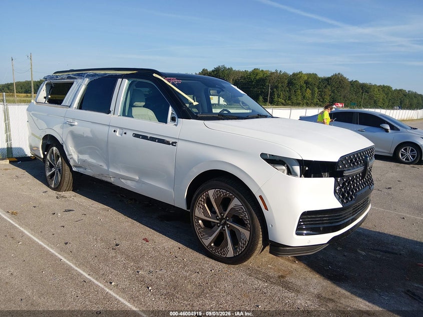 2025 LINCOLN NAVIGATOR auction photo 1