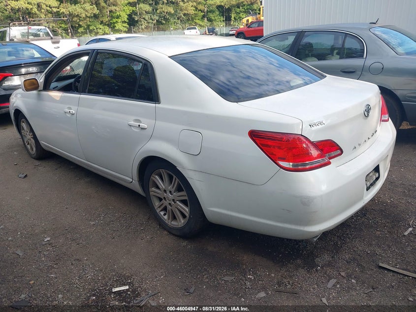 2005 TOYOTA AVALON auction photo 3