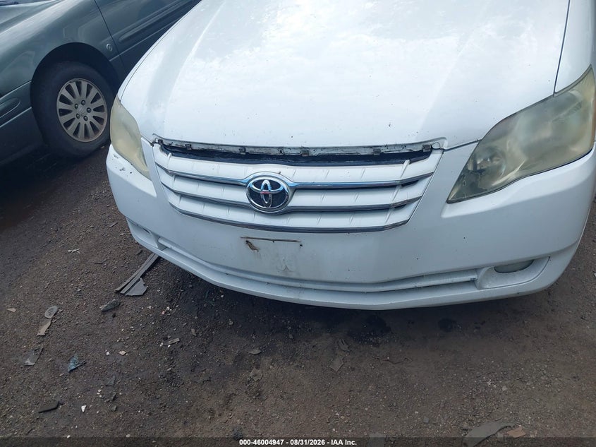 2005 TOYOTA AVALON auction photo 6