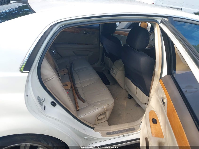2005 TOYOTA AVALON auction photo 8
