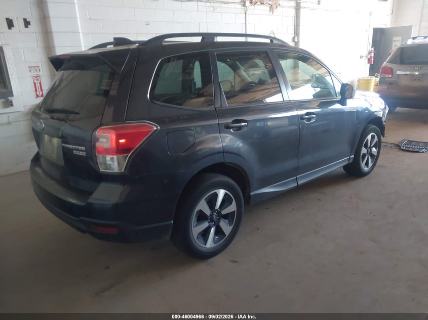 Vin: jf2sjaec5hh808874, lot: 46504342, subaru forester 2.5i premium 20174