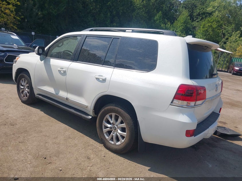 2019 TOYOTA LAND CRUISER auction photo 3