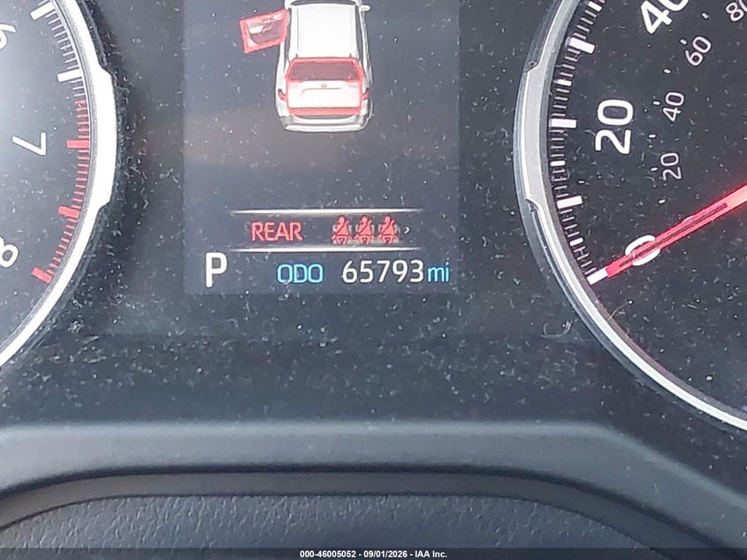TOYOTA RAV4 - zdjęcie 16