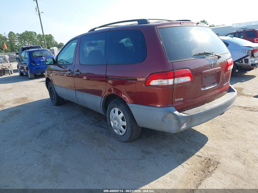 2001 TOYOTA SIENNA auction photo 3
