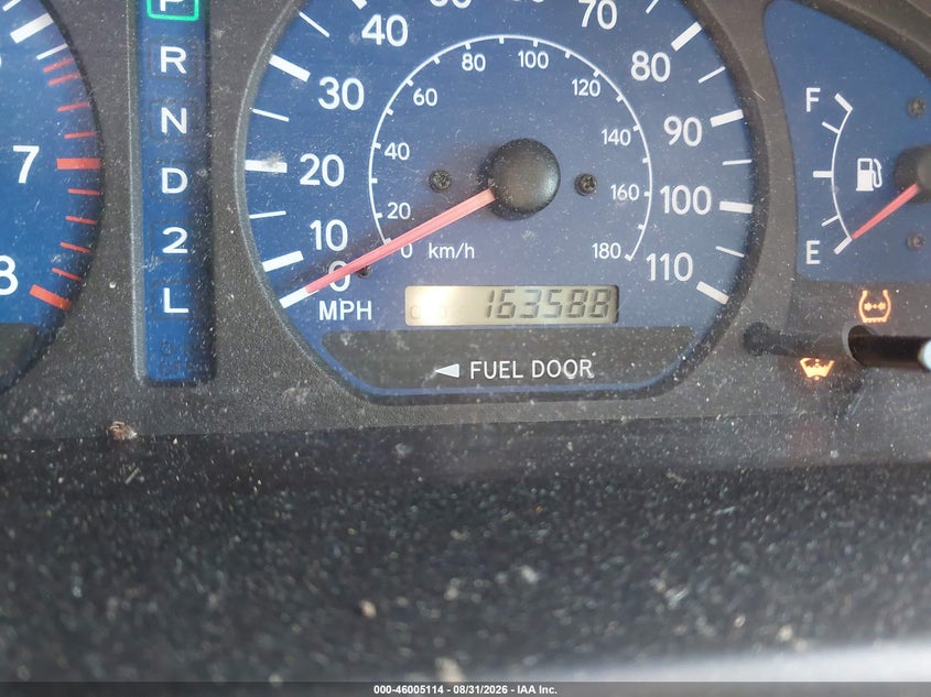 2001 TOYOTA SIENNA auction photo 7