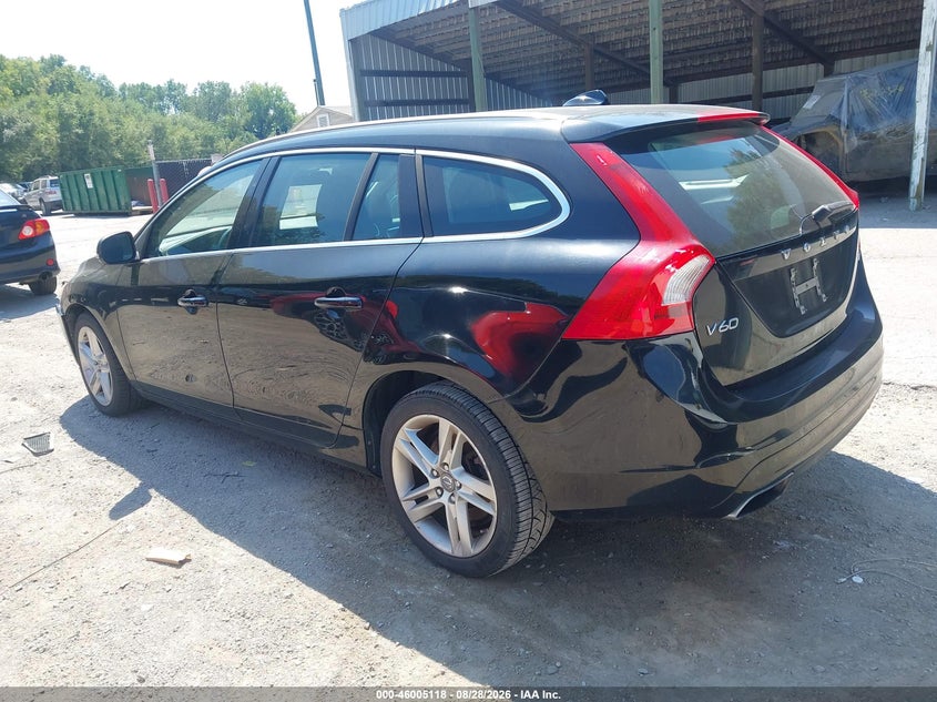 2015 VOLVO V60 auction photo 3