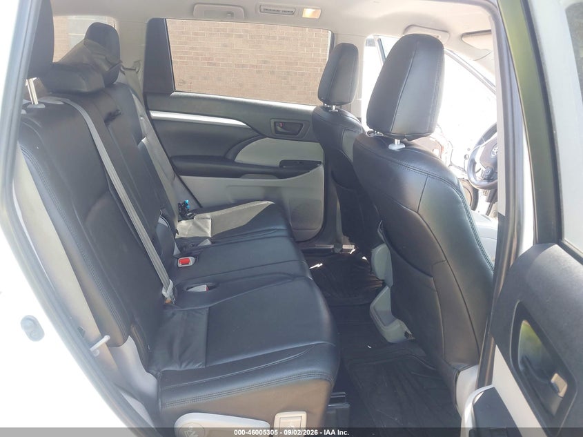 TOYOTA HIGHLANDER - zdjęcie 8