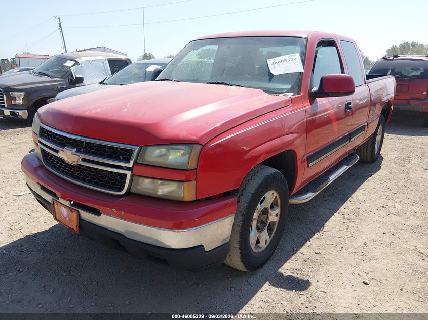 2007 Chevrolet Silverado, Левый бок, IAAI, VIN 1GCEK19Z57Z177429 — фото 2