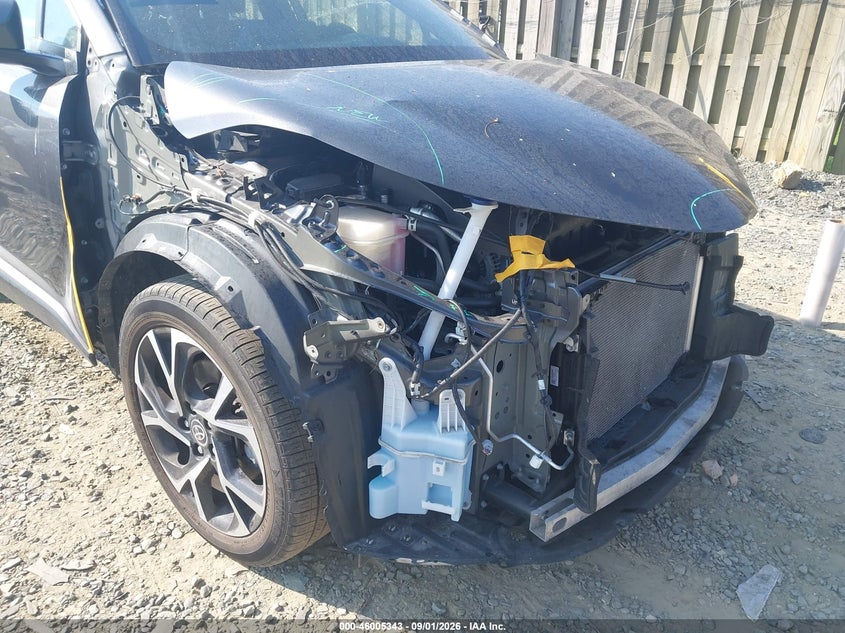 TOYOTA C-HR - zdjęcie 19