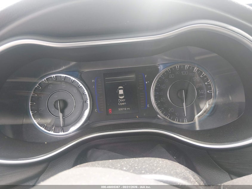 2017 CHRYSLER 200 auction photo 7