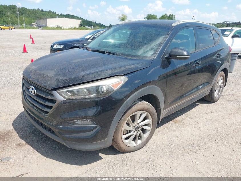 2016 HYUNDAI TUCSON auction photo 2