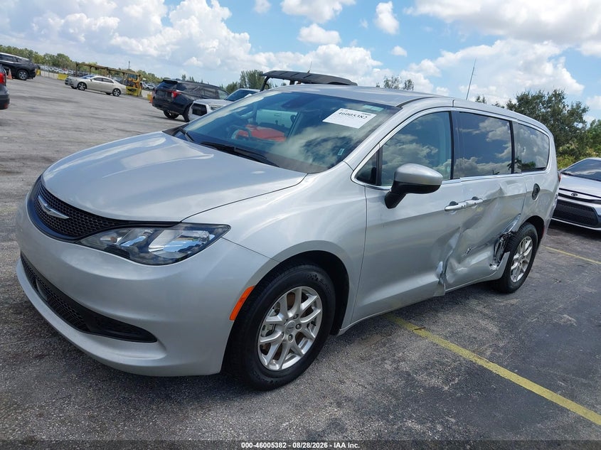 2023 CHRYSLER VOYAGER auction photo 6