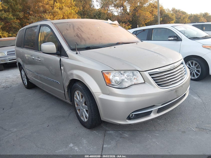 2016 Chrysler Town & Country Touring