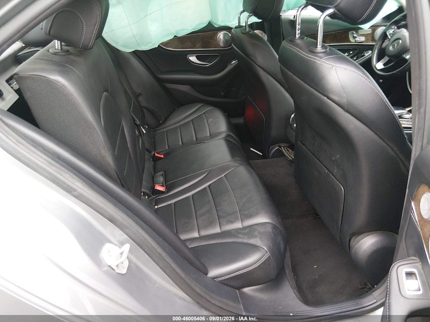 MERCEDES-BENZ C 300 2015 VIN 55SWF4KB7FU083062