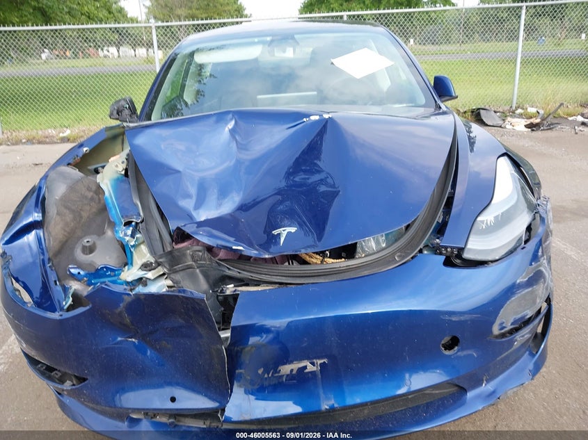 Фото 6 - TESLA MODEL 3