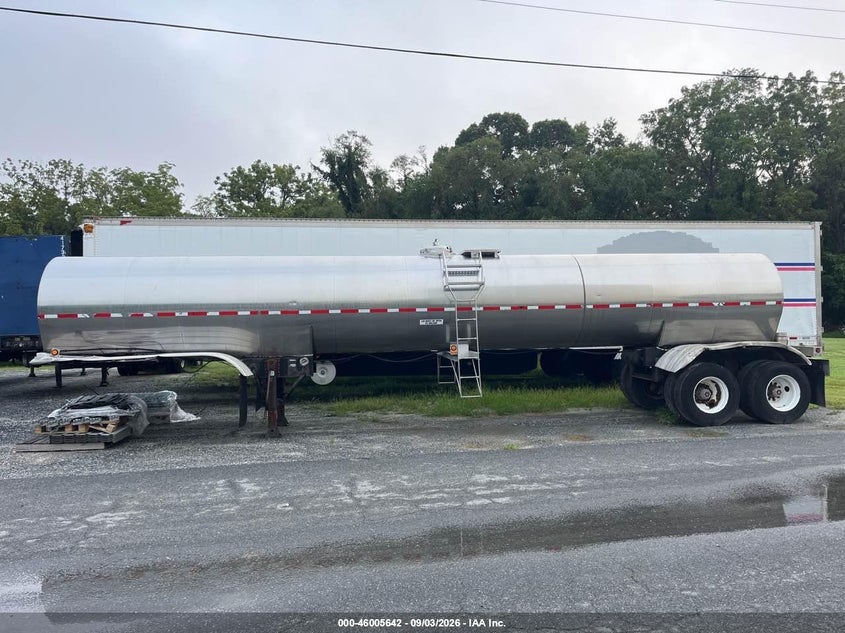 1984 WALKER TANKER auction photo 6