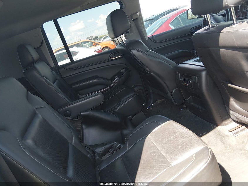 2015 GMC YUKON XL auction photo 8