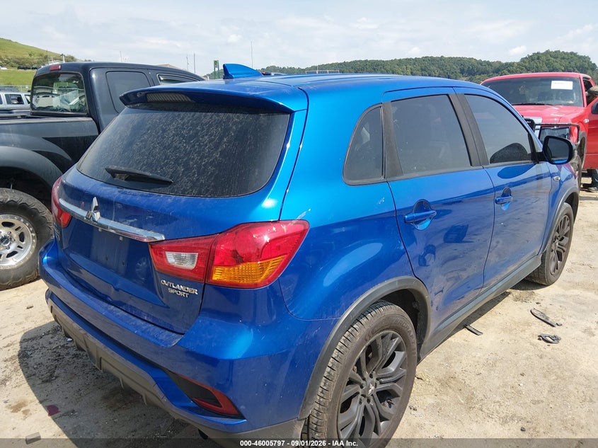 2019 MITSUBISHI OUTLANDER SPORT 2.0 LE · Фото 4